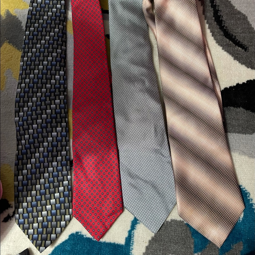 Bergamo New York, Liberty of London, SARAR, KENNETH COLE Ties
